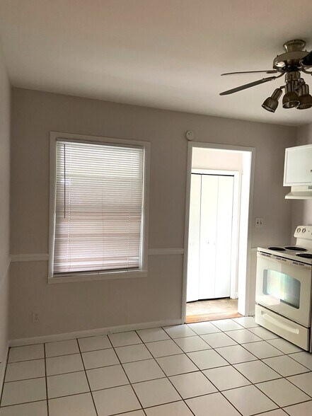 Building Photo - 4041 Crosshaven Dr