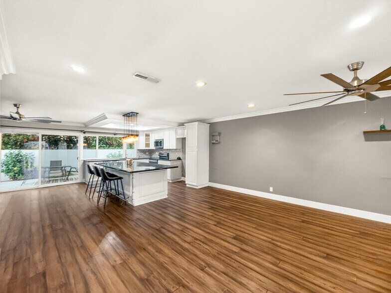 Building Photo - 8162 Havasu Cir