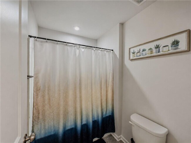 Building Photo - 45 Woodford Dr