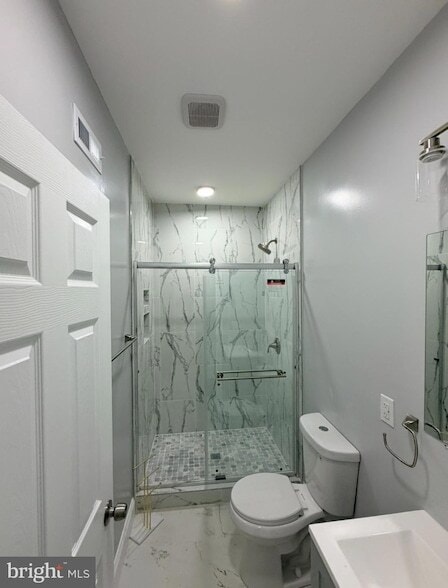 Building Photo - 3841 N Sydenham St