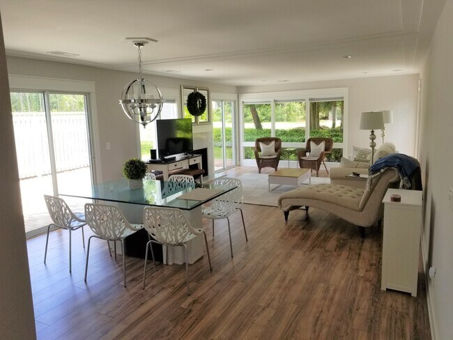 Building Photo - Hilton Head Plantation