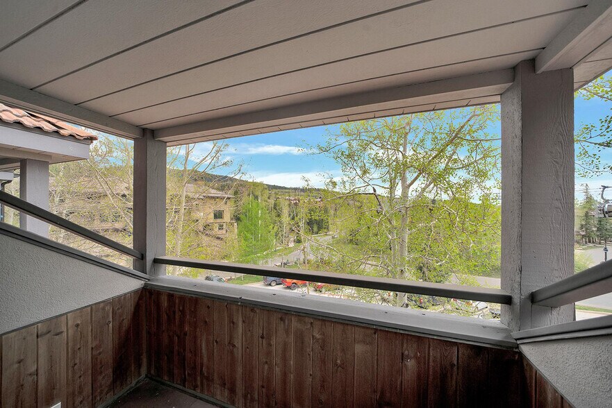 Building Photo - 113 Lost Creek Ln