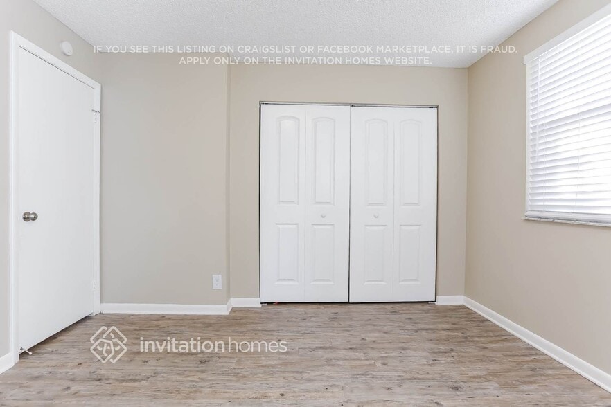 Building Photo - 3856 NW 107th Way