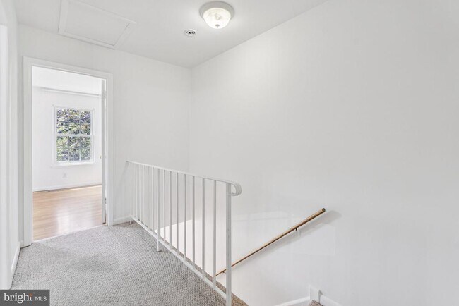Building Photo - 14844 Cherrydale Dr