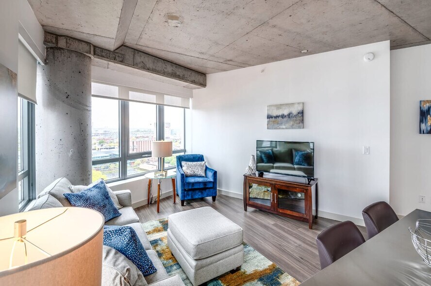 Building Photo - 82 Ames St