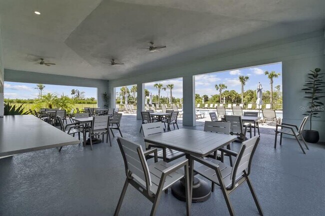 Building Photo - 1638 Saddlewood Cir