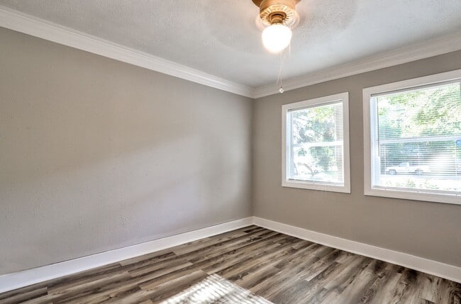 Building Photo - 2 Bedroom 1 Bathroom House in Texarkana, TX