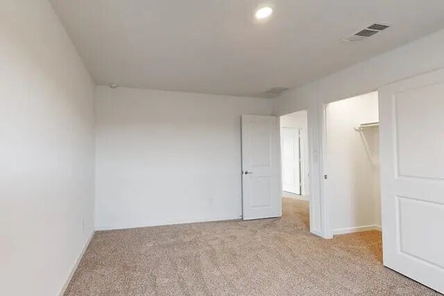 Building Photo - 21611 Shadowbrook Birch Dr