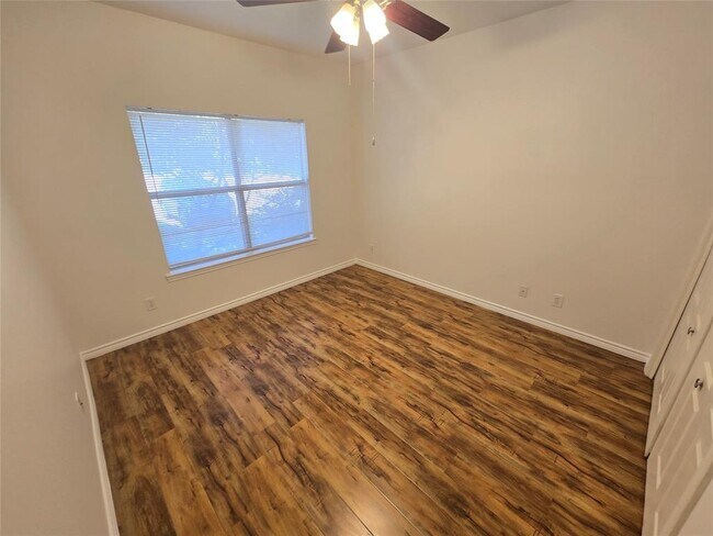 Building Photo - 6000-5 Shepherd Mountain Cove