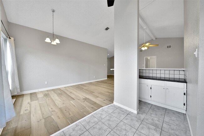 Building Photo - 21311 Park Rock Ln