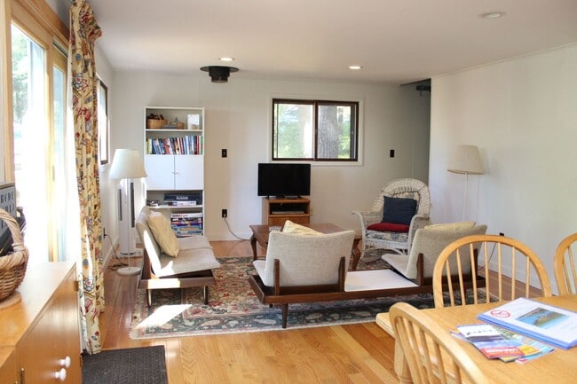 Building Photo - **WINTER RENTAL** Adorable Meredith Chalet...
