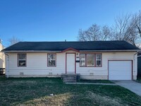 Building Photo - Cozy Home in Tulsa, OK.