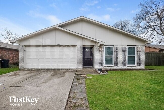 Building Photo - 4201 Yellowleaf Dr