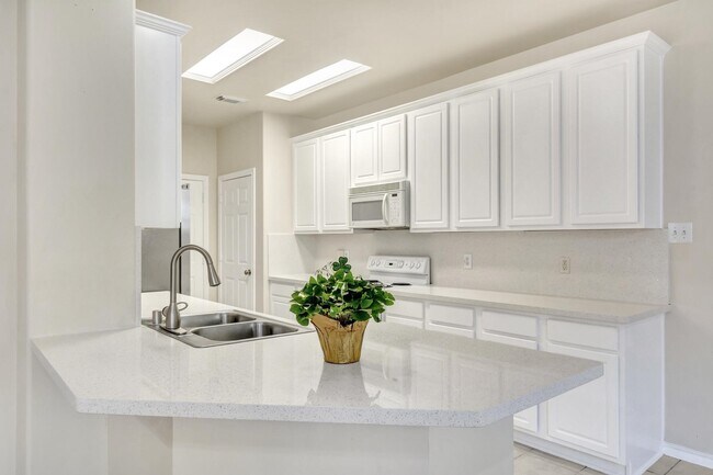 Building Photo - 39 S Camellia Grove Cir