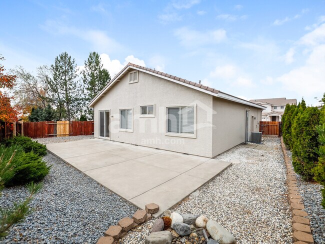 Building Photo - 6750 Diamond Glen Dr