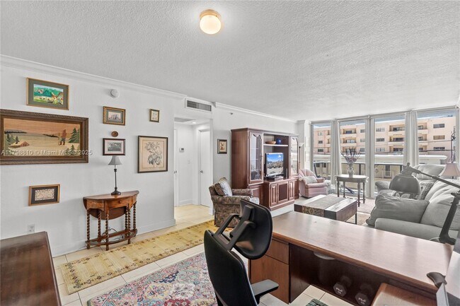 Building Photo - 401 69th St