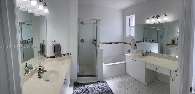 Building Photo - 8642 NW 109th Ct