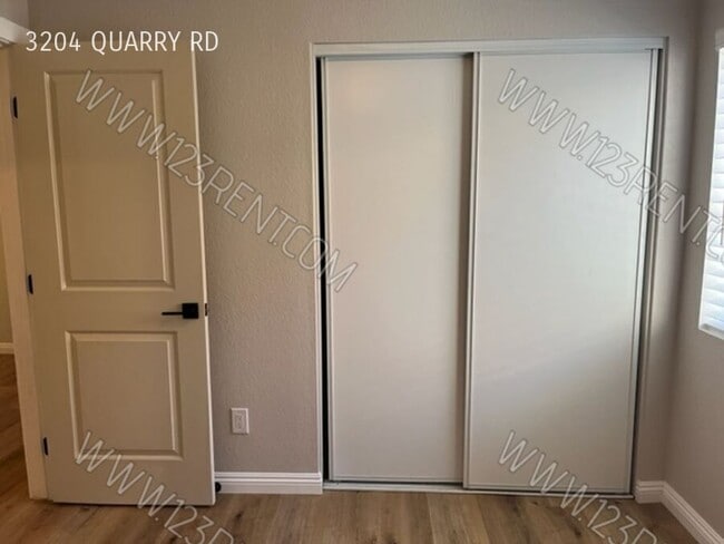 Building Photo - 3204 Quarry Rd