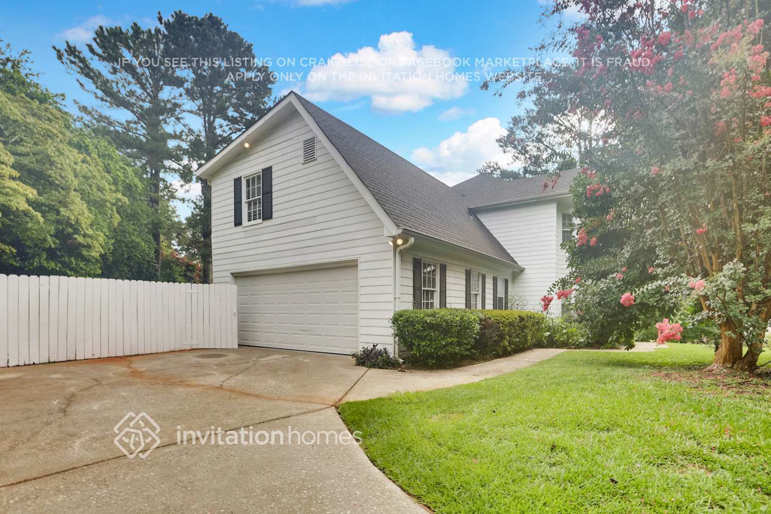 Building Photo - 993 Tall Pine Ct SW