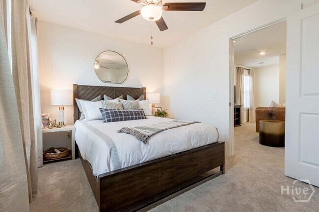 Building Photo - 3164 Mulberry Blvd