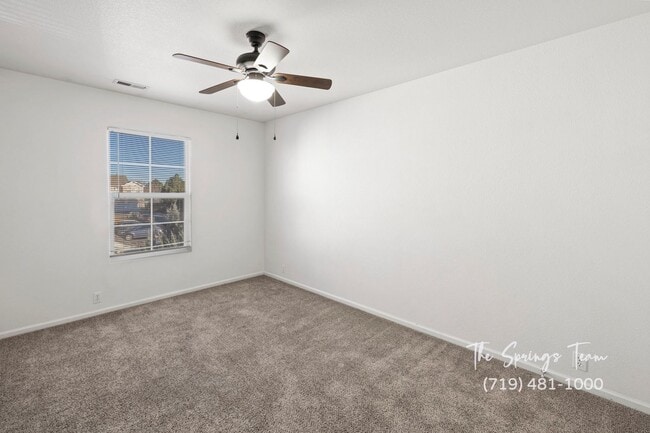 Building Photo - SPACIOUS 3BD/2.5BA TOWNHOME at THE BLUFFS AT SPRING CREEK with A/C **$500 move-in credit with a 1...