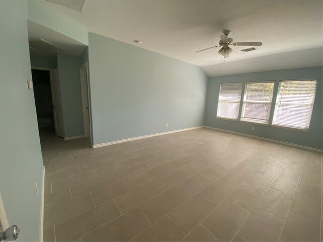 Building Photo - 10662 Royal York Dr