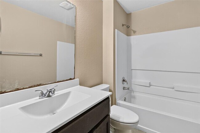 Building Photo - 182 Tallow Trl