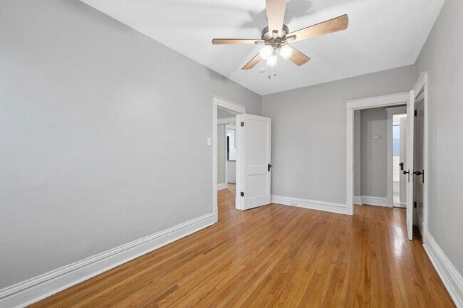 Building Photo - 1514-1518 McCausland Ave