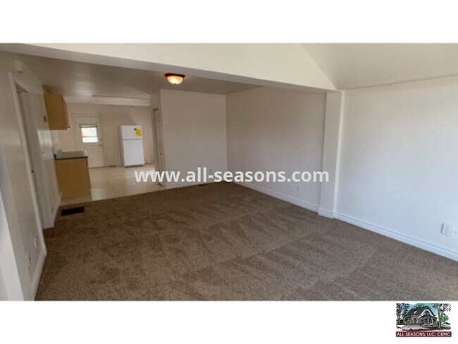 Building Photo - Downtown 1 Bedroom Home For Rent!