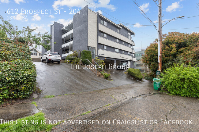 Primary Photo - 612 Prospect St