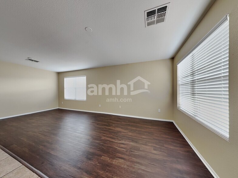 Building Photo - 5906 W Southgate Ct