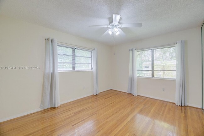 Building Photo - 229 Candia Ave