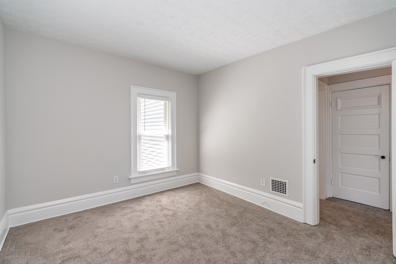 Bedroom 3 - 2435 Summit St