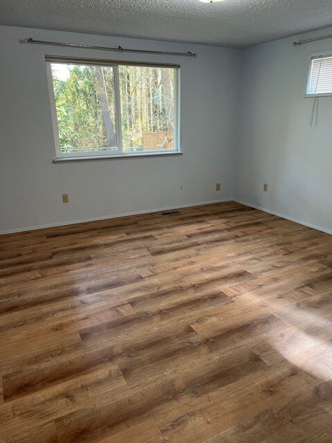 Building Photo - 4219 67th Ave NW