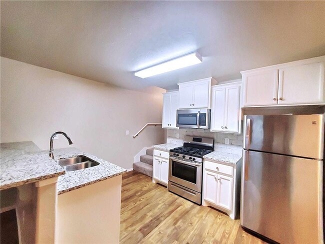 Building Photo - 2117 Buena Vida Ln