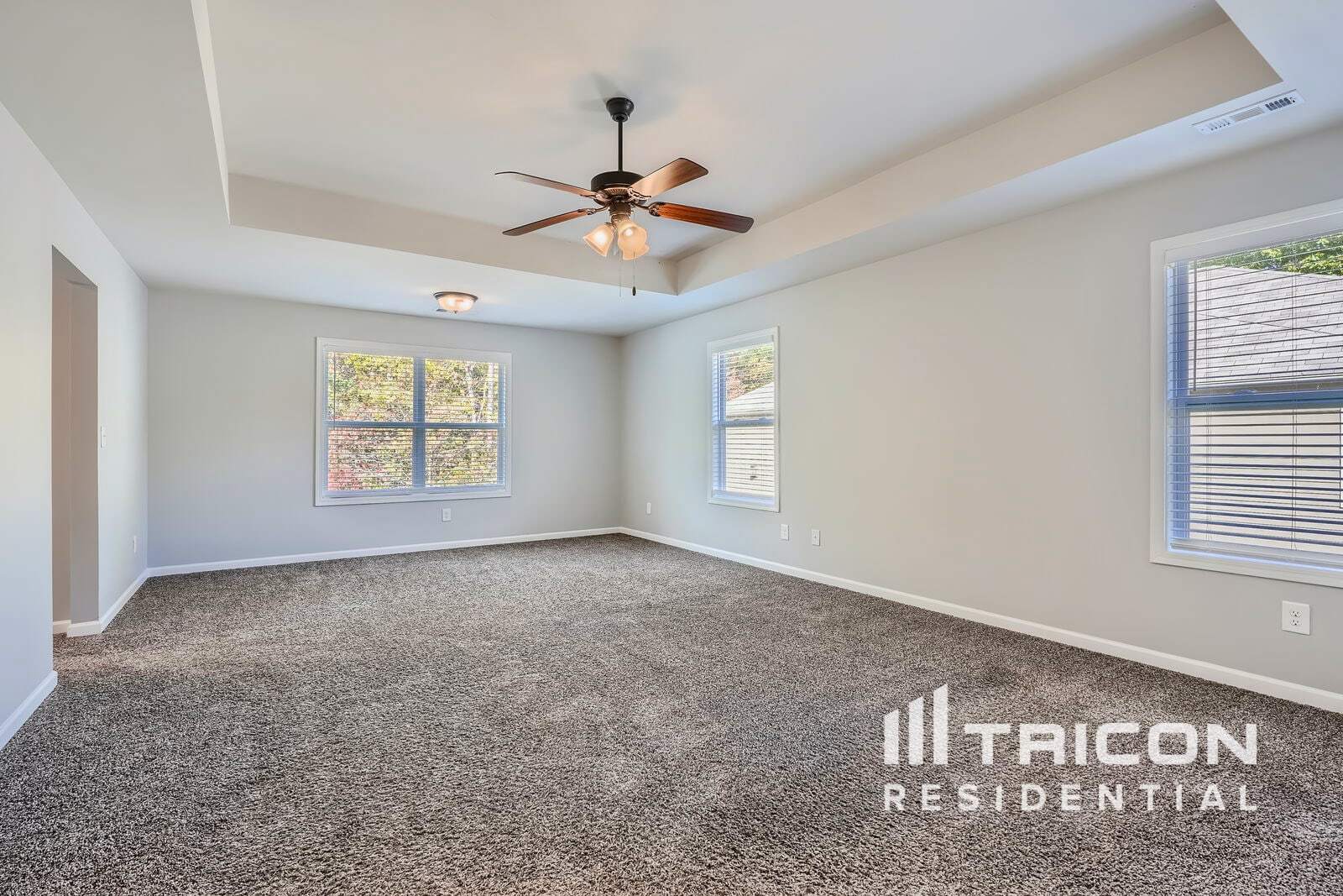 Building Photo - 5928 Wolf Creek Dr