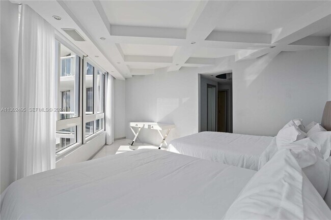 Building Photo - 6365 Collins Ave