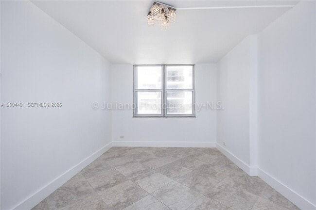 Building Photo - 6039 Collins Ave