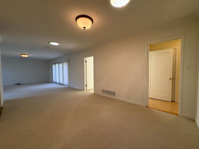 Building Photo - Beautiful Palo Alto Home with In-Law Suite, Central AC & Heated Pool