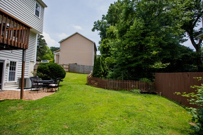 Building Photo - 4569 Hickory Forest Dr NW