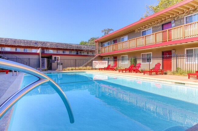 Building Photo - 6233 Montecito Blvd