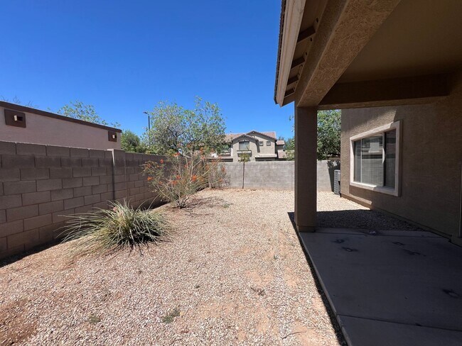 Building Photo - Fabulous Gilbert Location near San Tan Mall