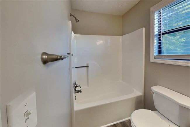 Building Photo - 4841 Chapelle Ct