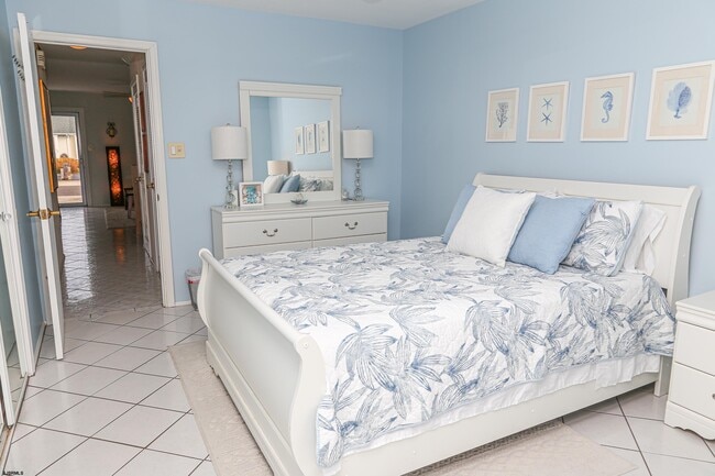 Building Photo - 12 Gull Cove