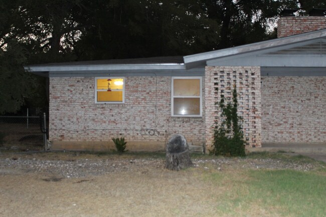 Primary Photo - 3 BEDROOM DUPLEX, BISD