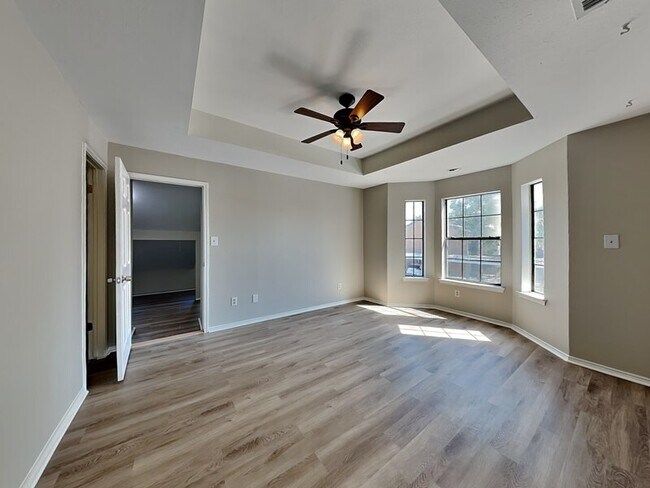 Building Photo - 5100 Verde Valley Ln