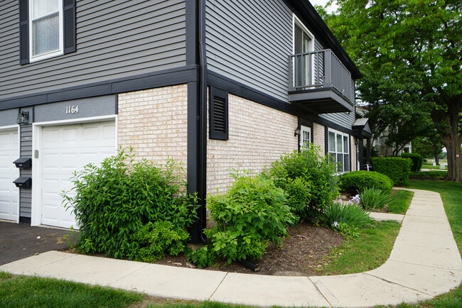 Building Photo - 1164 Inverrary Ln