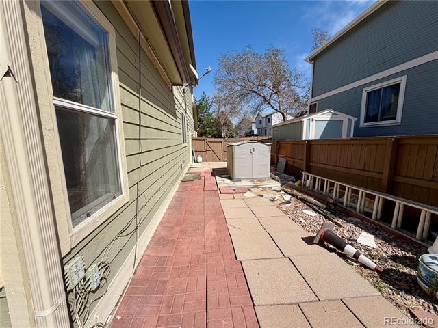 Building Photo - 9853 Salford Ln