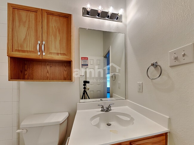 Building Photo - 4612 Belladonna Dr