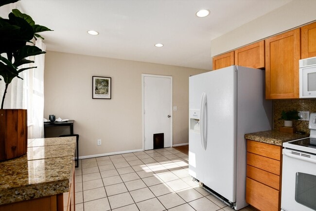 Building Photo - Awesome Littleton Ranch Home